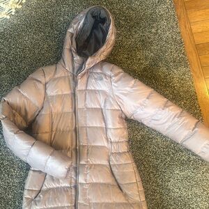 North face women’s parka jacket coat. Retails 300. Worn once. Light pink.
